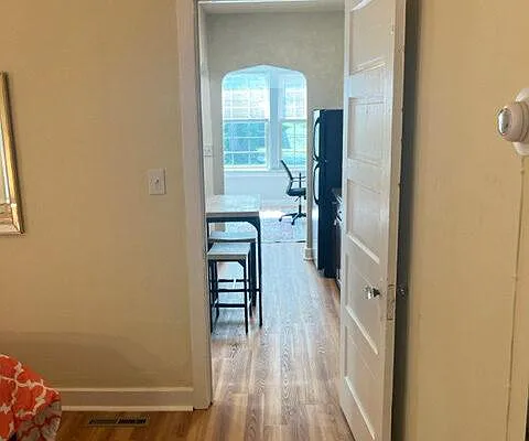 1009 Madison St #2 — Photo 5