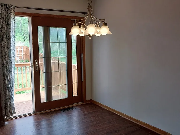 5420 Hillside Dr — Photo 5