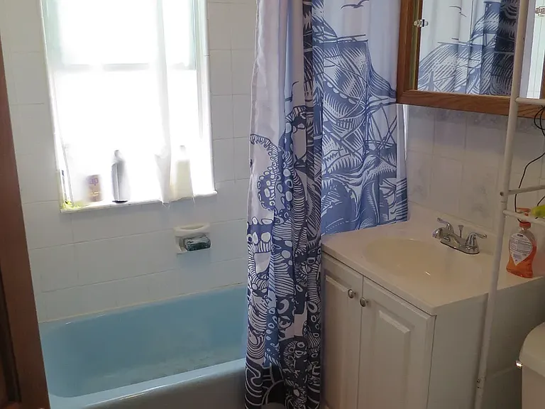 35 Crocker St #2R — Photo 11