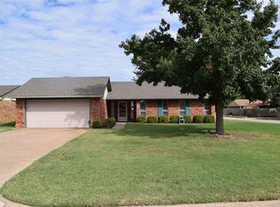 2701 Mount Vernon Rd, Enid, OK 73703