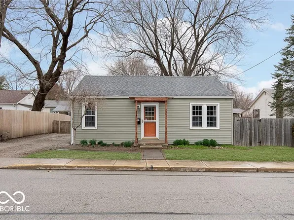 494 W Clinton St, Danville, IN 46122