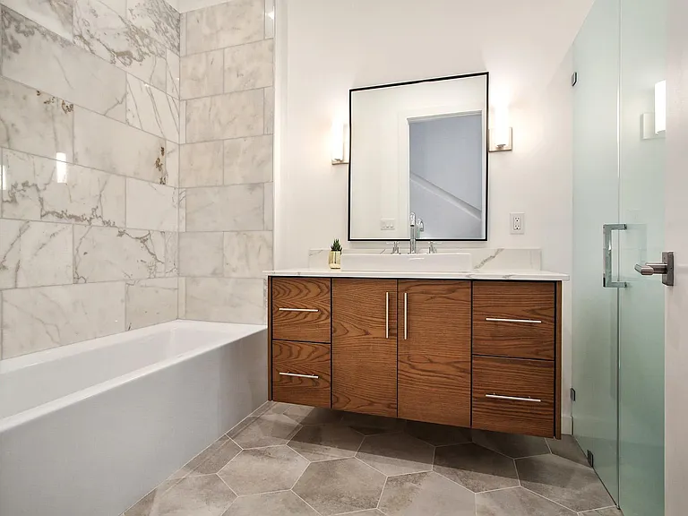 618 N Rampart St #201 — Photo 21