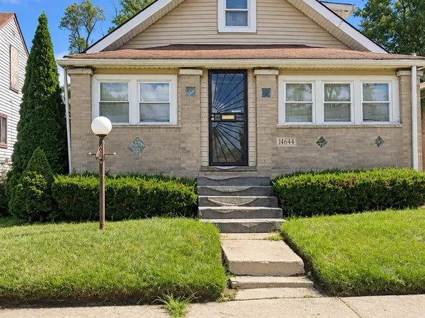 14644 Hartwell St, Detroit, MI 48227