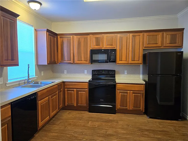 1425 W Villa Maria Rd #603 — Photo 3
