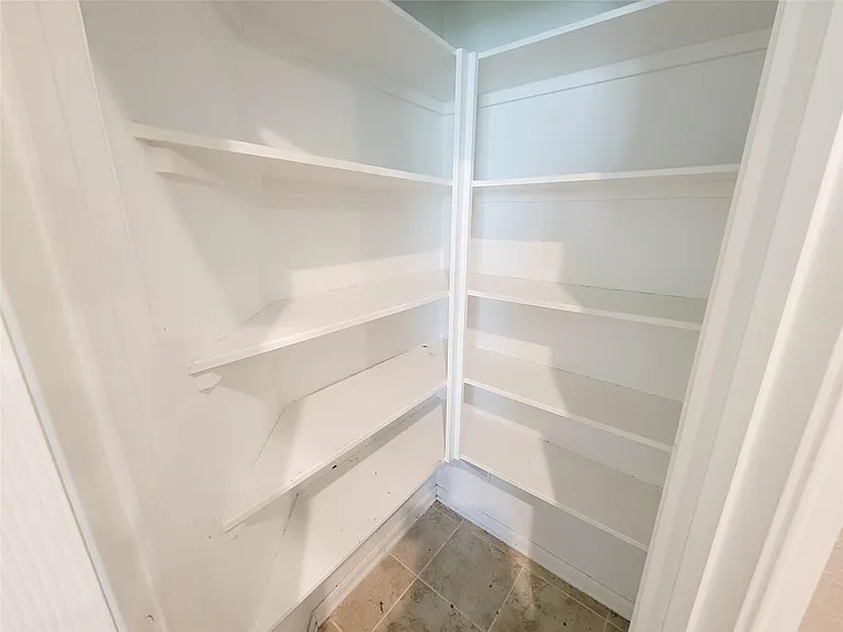 14202 Persimmon Woods Dr — Photo 15