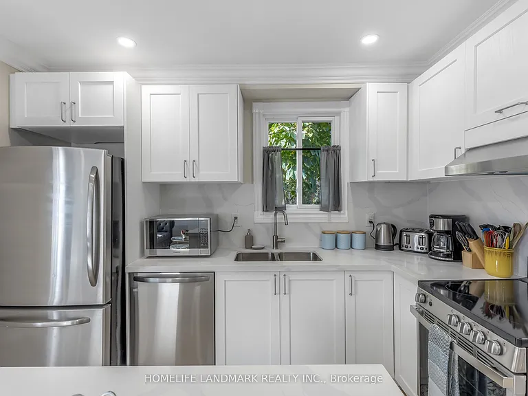 34 Ringley Ave — Photo 10