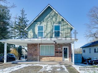517 N 1st St #B, Mount Vernon, WA 98273