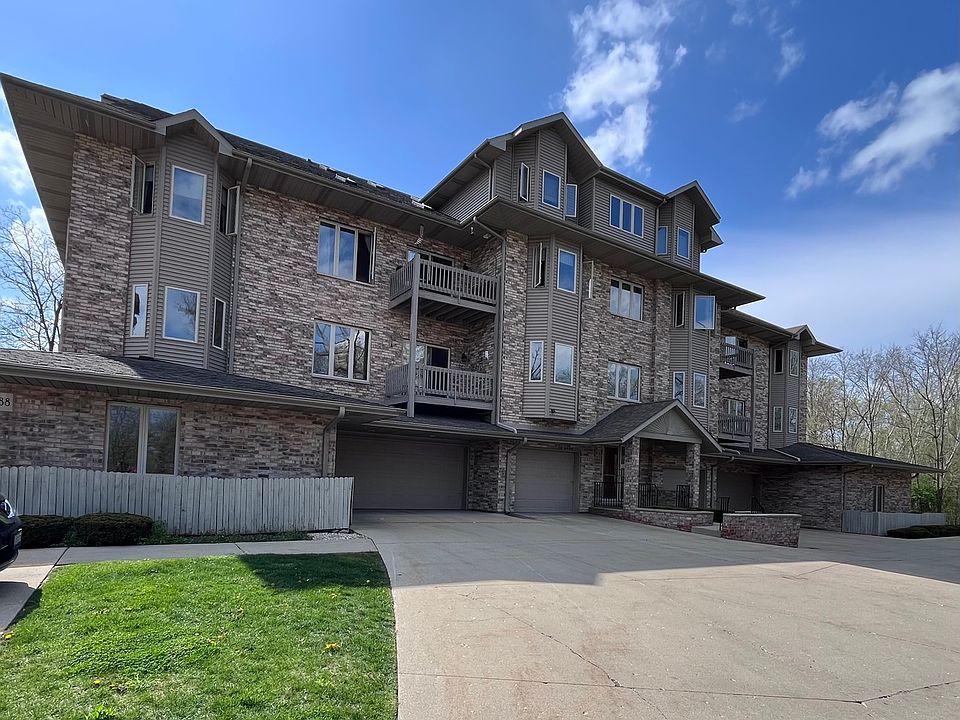 1st image of 3160 Woodland Dr #3160