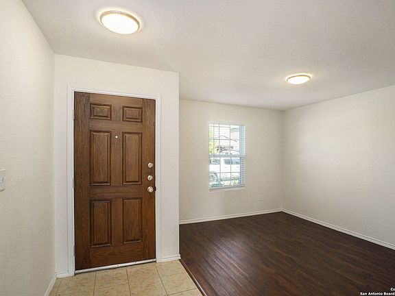 3rd image of 11834 Silver Arbor