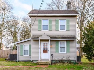 118 W Linden St, Clayton, NJ 08312