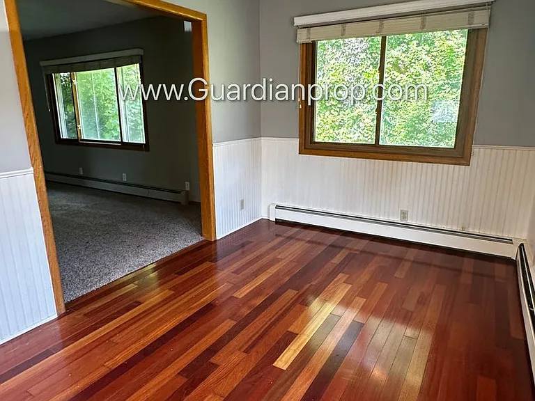 4104 Highwood Rd — Photo 8
