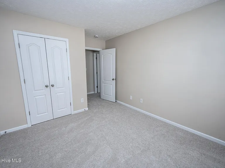 112 Patriot Ct — Photo 12