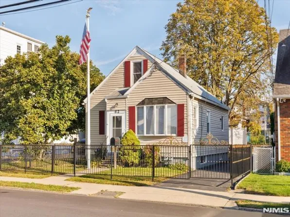 62 Johnson Ave, Wallington, NJ 07057