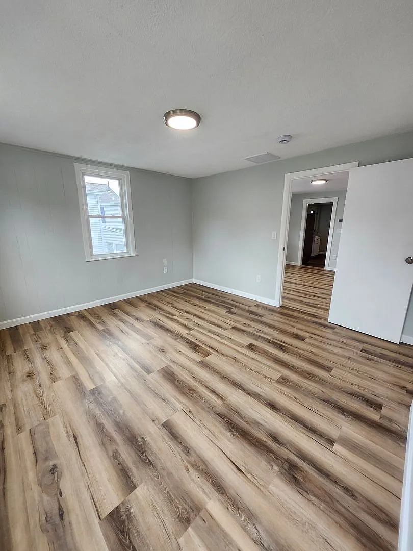 63 Main — Photo 2