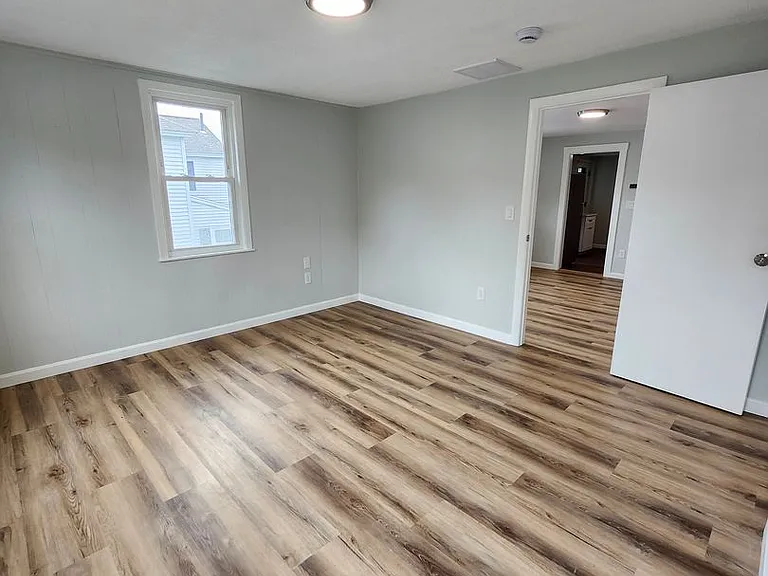 63 Main St — Photo 2