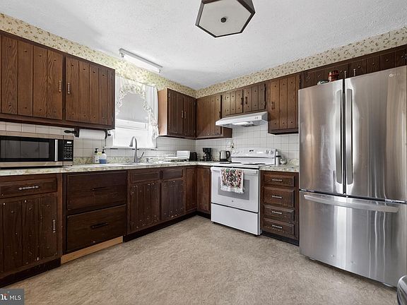 4th image of 3438 E Orvilla Rd