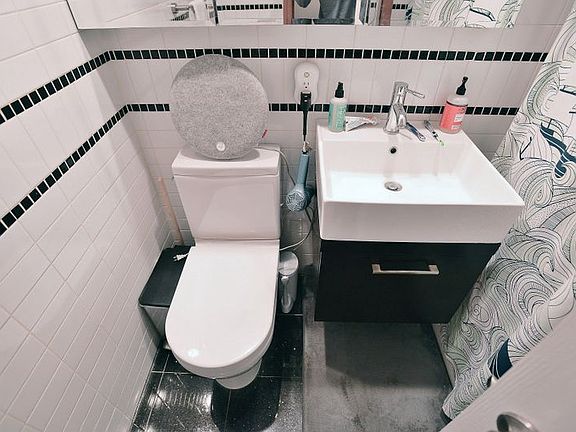 5th image of 168 Ludlow St APT 10