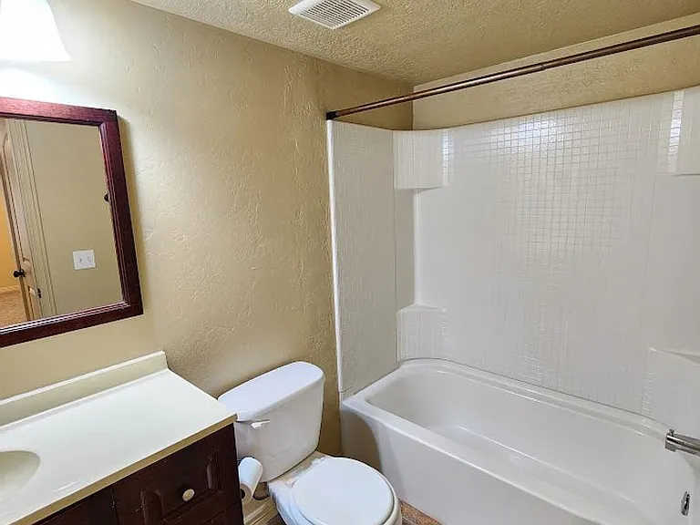 1000 E Bluff View Dr #94 — Photo 14