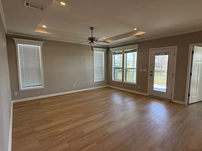 7815 Lakeshore Dr #3031 — Photo 14