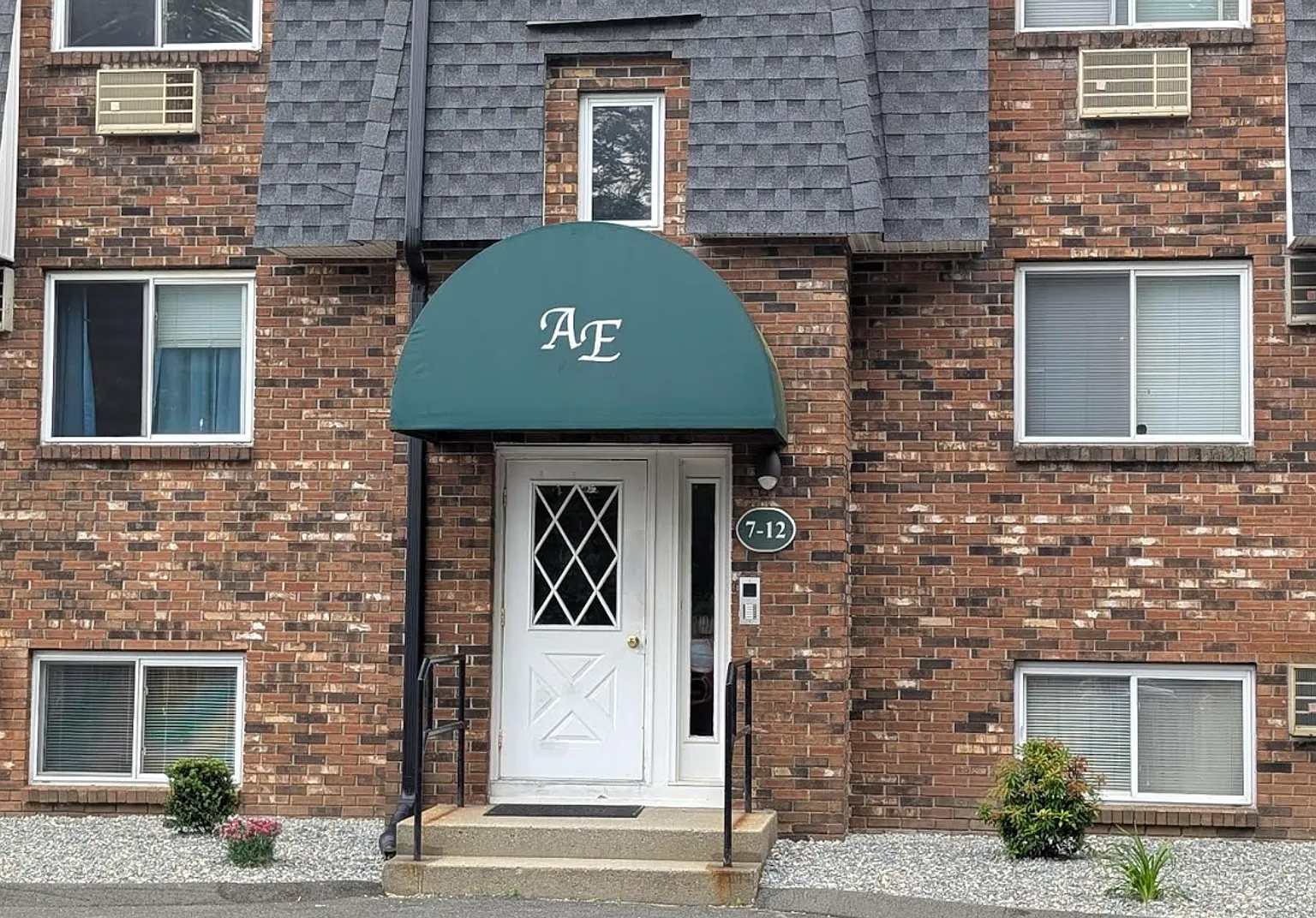 510 McKinstry - Alden Edge — Photo 1