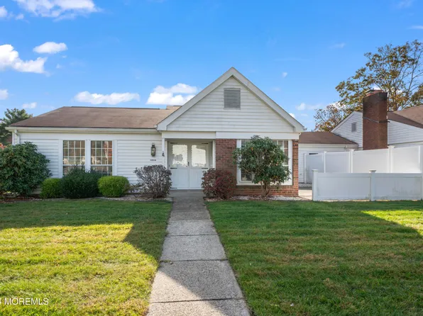 480A Winfield Court, Manchester, NJ 08759
