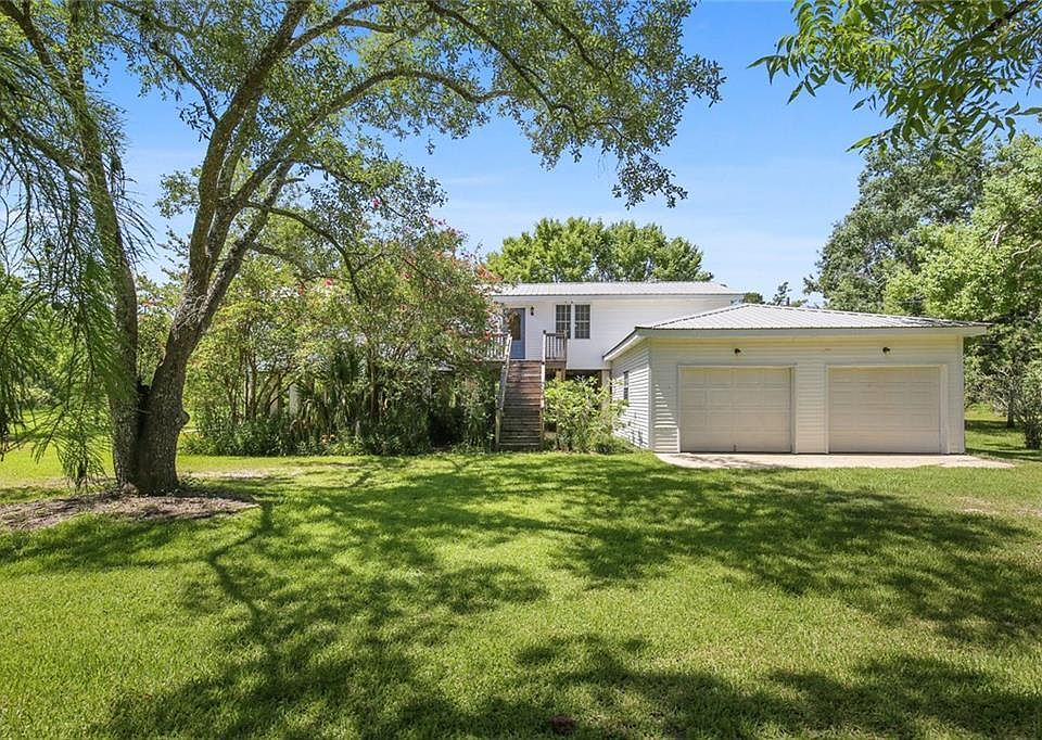 1st image of 27094 Lucille Dr