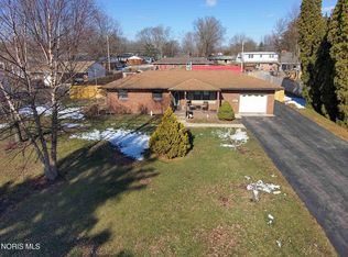 1100 Stall Dr, Findlay, OH 45840