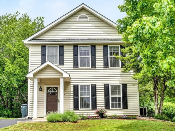 232 Towne Crier Rd, Lynchburg, VA 24502