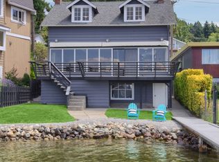 12719 Holmes Point Dr NE, Kirkland, WA 98034