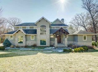 5675 Ashbourne Ln, Fitchburg, WI 53711