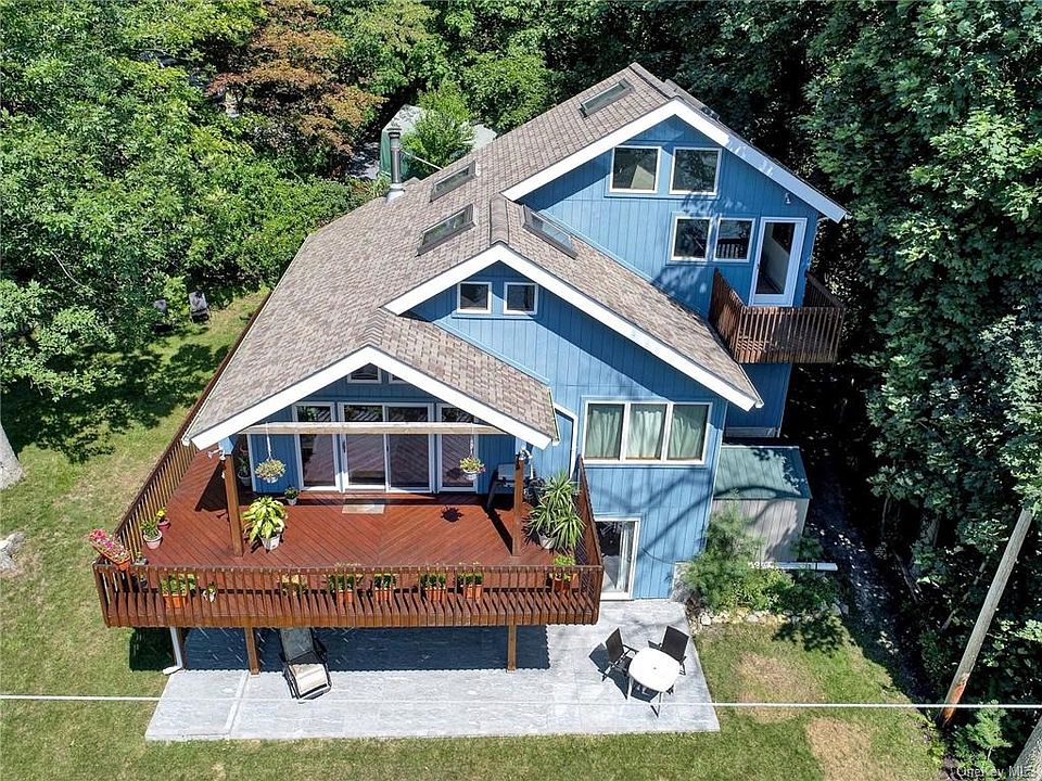 1st image of 5 Middlebranch Ln