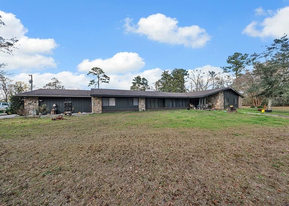 1st image of 4265 Howard Rd