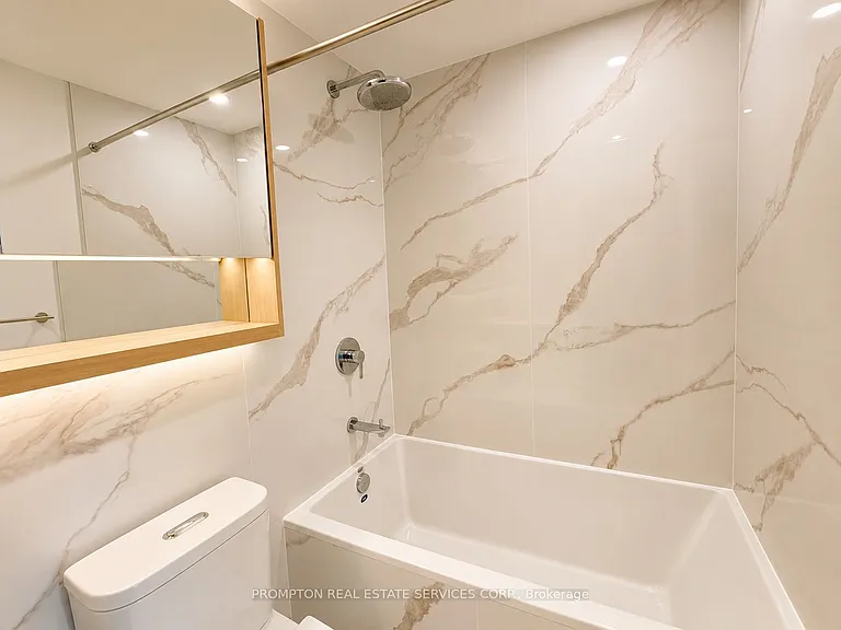 18 Esther Shiner Blvd #901 — Photo 6