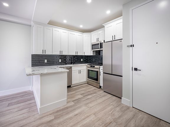 4th image of 3431 9th St #2F