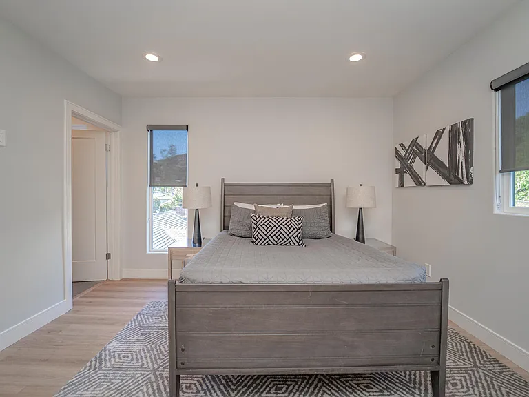 2115 Holly Dr — Photo 44