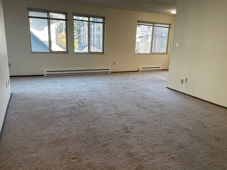 Wingate Apartments — Photo 39