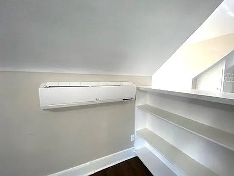 1368 N Gilpin St #1 — Photo 17