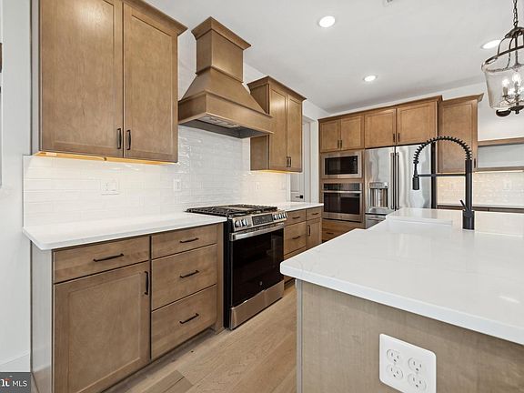 6th image of this home