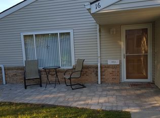 16 Parkview Cir, Grand Forks, ND 58201