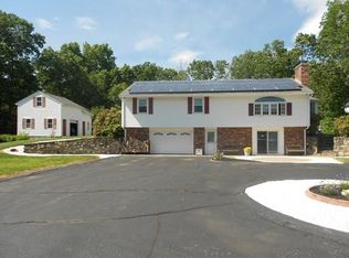 60 Fitzpatrick Rd, Grafton, MA 01519