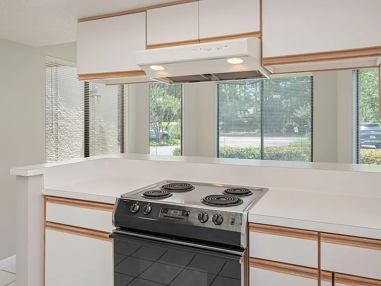 1219 Oakmont Dr — Photo 19
