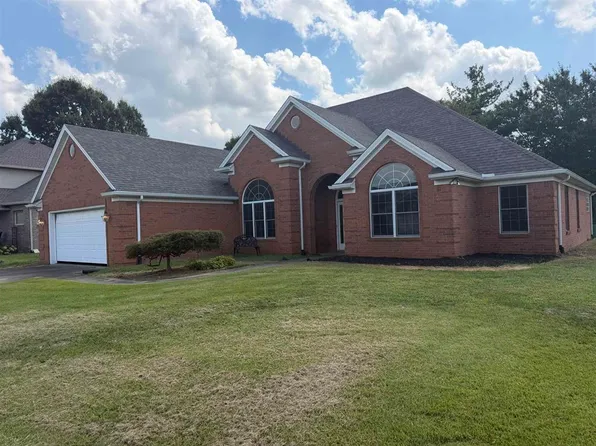 3724 Pine Lake Ct, Owensboro, KY 42303
