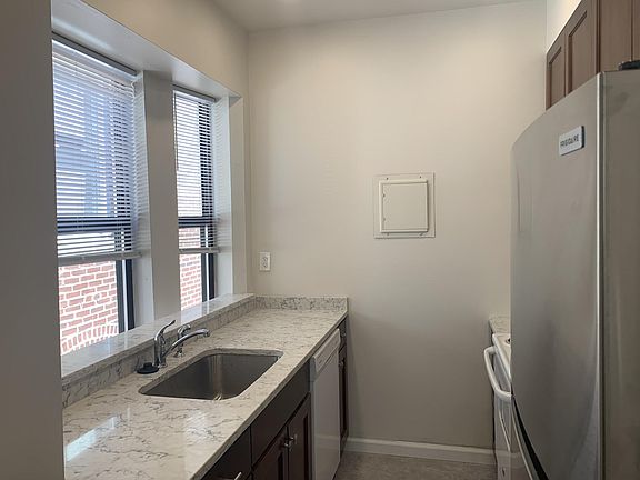 2nd image of 3676 McRee Ave #2E