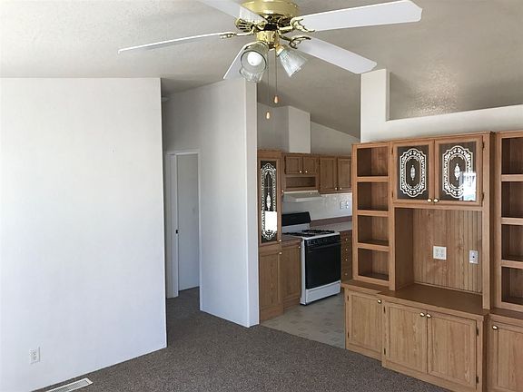 3rd image of 3022 S Navel Ave