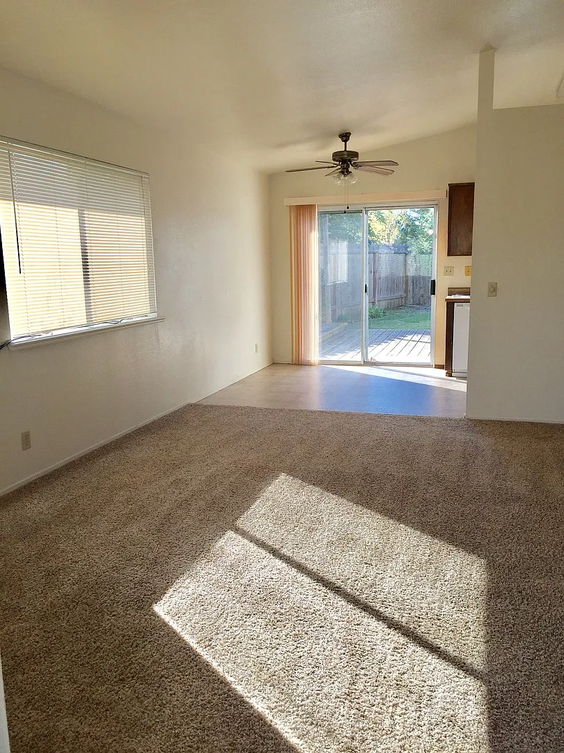Rare find home with 2-Car Garage, Fenced Yard, with Convenient Location! — Photo 3