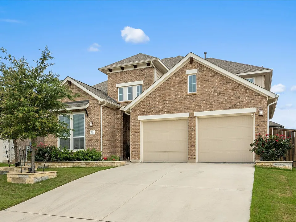 2213 Santa Isabella Dr