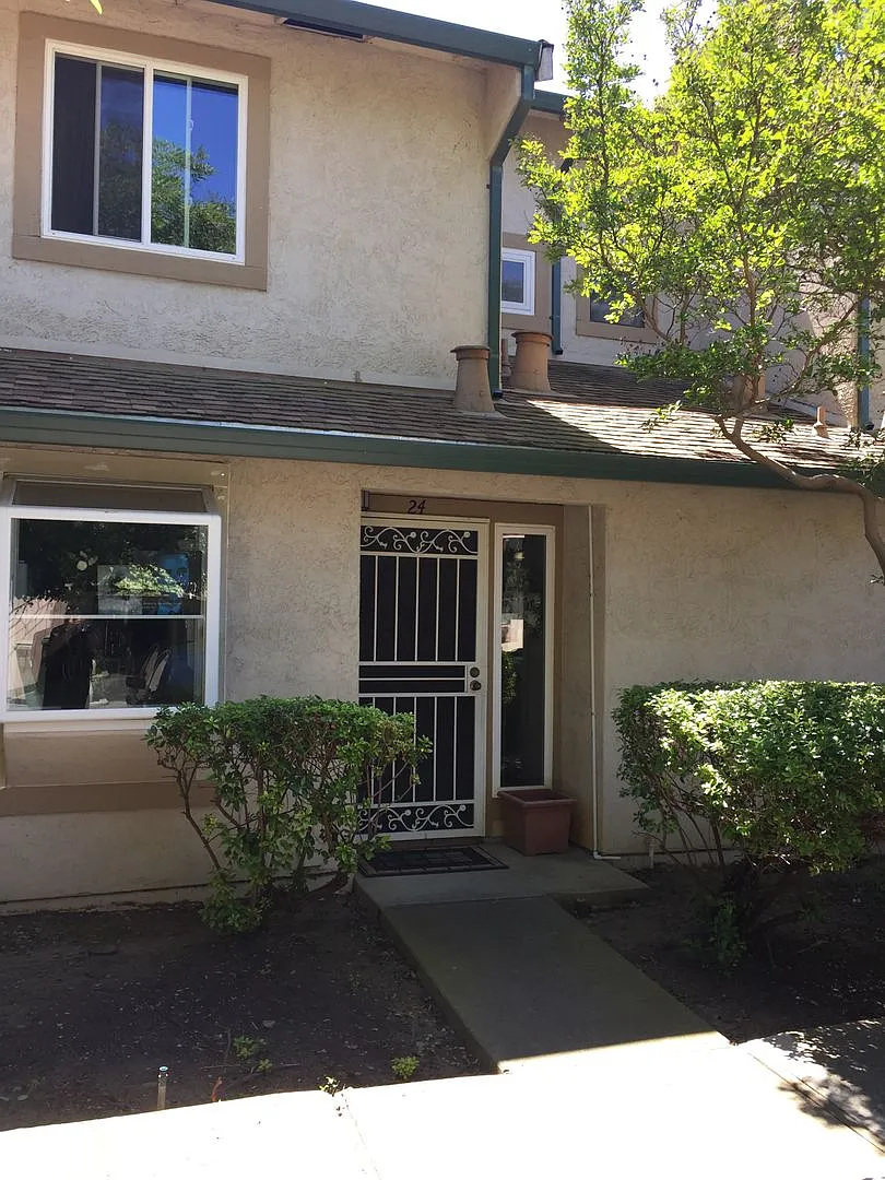 2128 Bueno Dr APT 24 photo 1