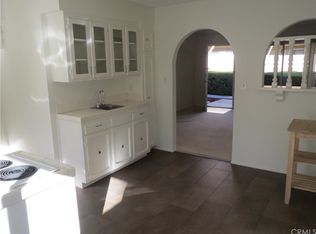 1111 Florida St, Huntington Beach, CA 92648