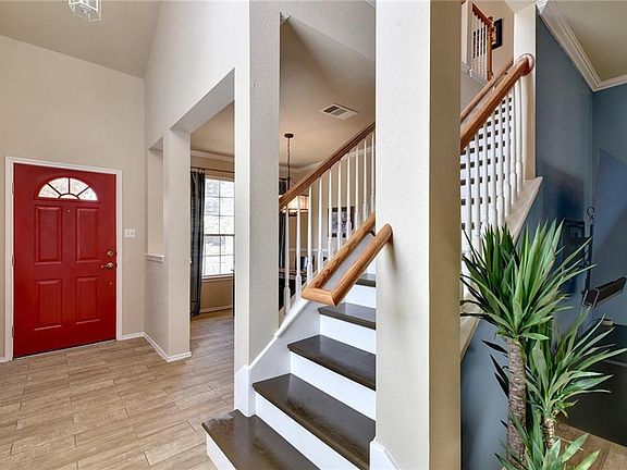 5th image of 3412 Lynnbrook Dr