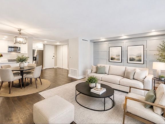 5th image of 6007 N Sheridan Rd APT 18F